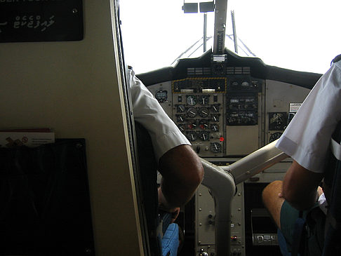 Cockpit des Wasserflugzeugs