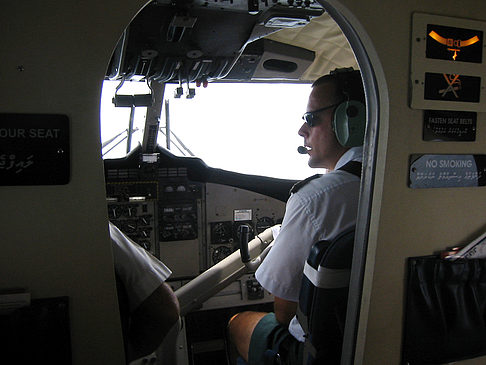 Cockpit des Wasserflugzeugs Fotos